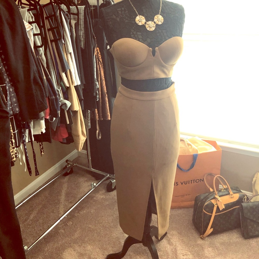 House of CB 2 piece skirt set